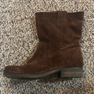 Naturalizer Rich Brown Suede Heeled Boots